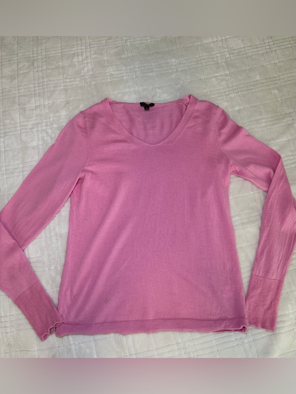 Talbots Pink V-Neck Lightweight Merino Wool Sweater Small